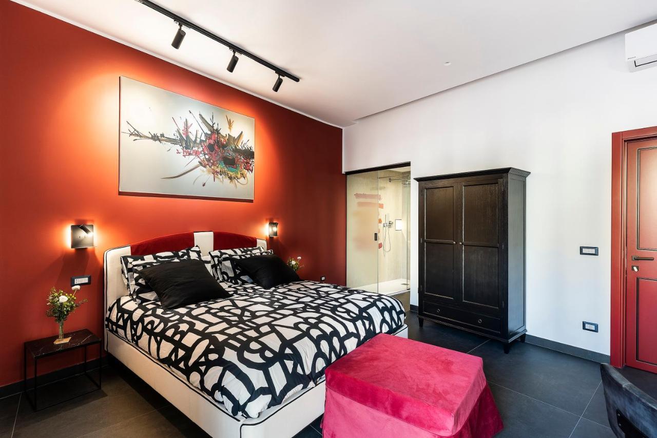 Le Stanze Del Barone Bed & Breakfast เนเปิลส์ ภายนอก รูปภาพ